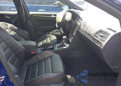 2018 Volkswagen Golf z USA, uszkodzony, nr VIN WVWVF7AU9JW246641